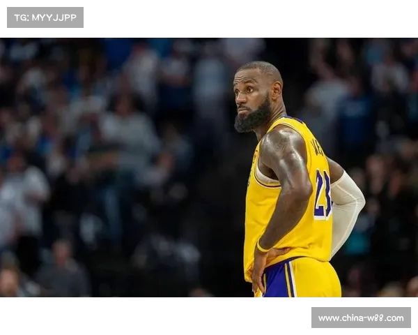 佩林卡:若勒布朗留队,NBA将迎来父子同台的历史时刻(佩林卡旗下球员) 佩林卡:若勒布朗留队,NBA将迎来父子同台的历史时刻(佩林卡旗下球员)